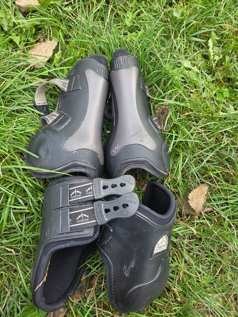 Chrániče Veredus přední FULL - 2