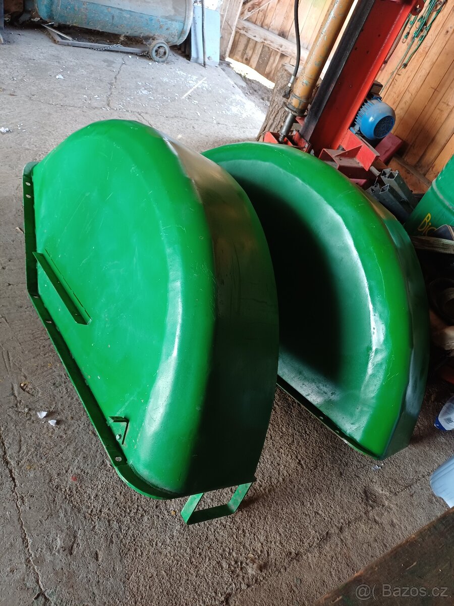 Zetor super blatníky, plechy motoru - 2