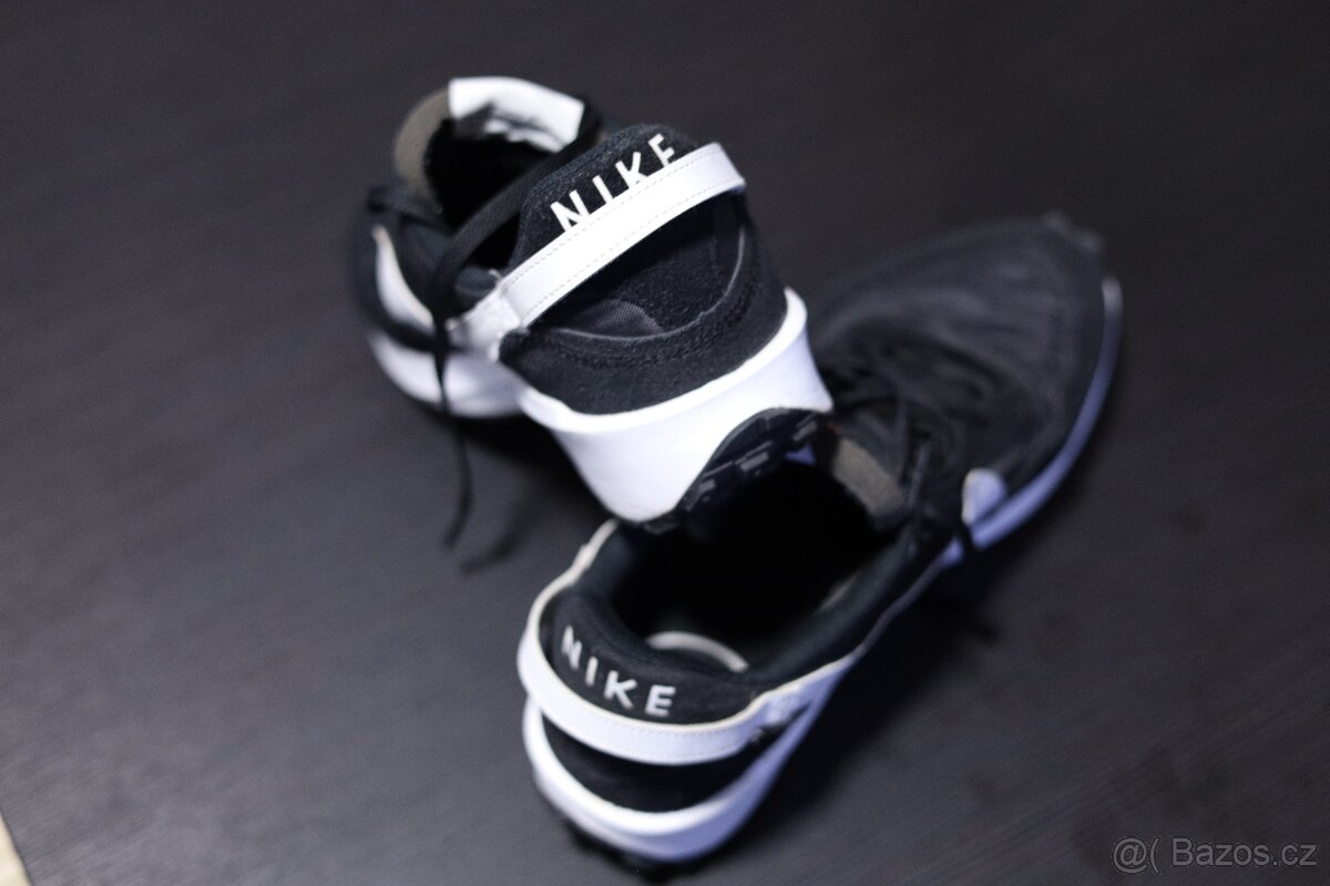 Nike Waffle Debut (Black/White) - 2