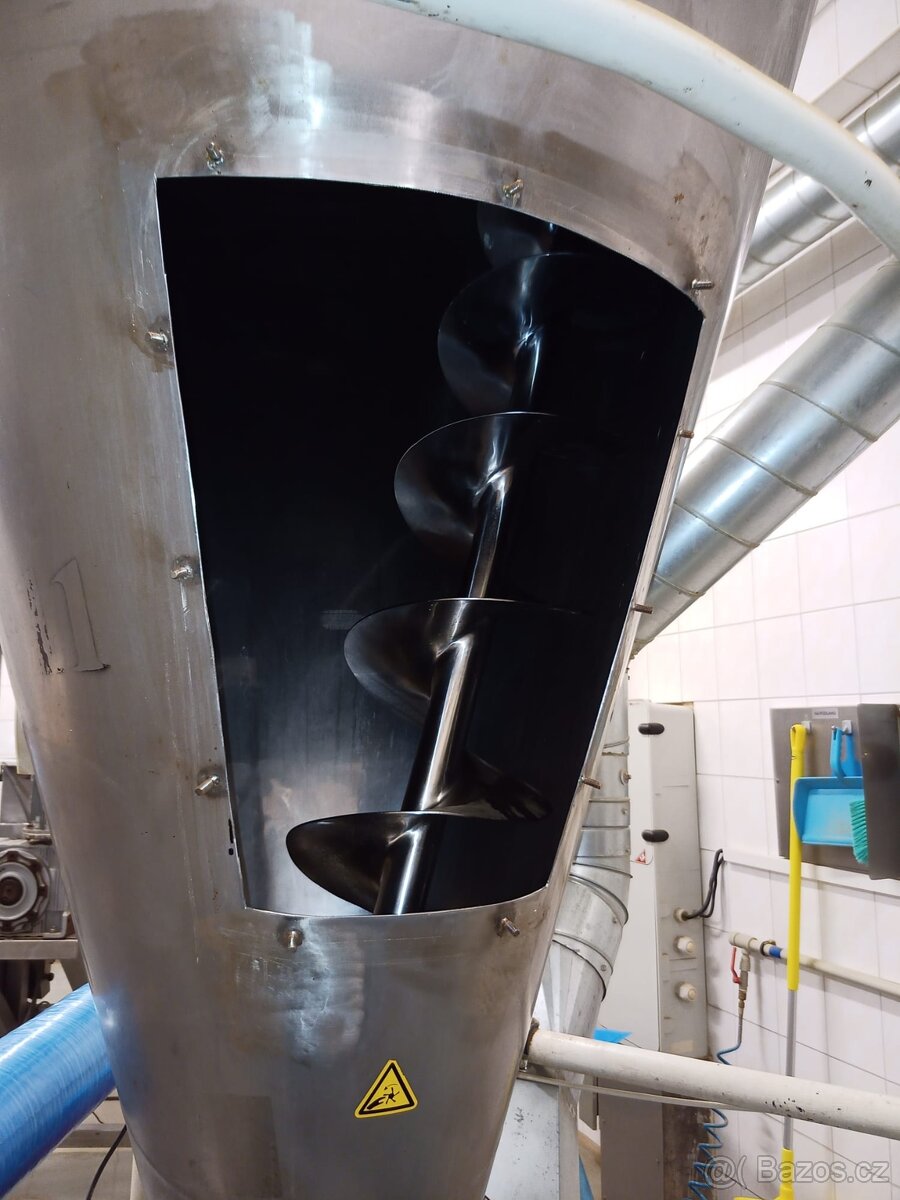 Vertikální homogenizátor Pharming HV1000 - 2