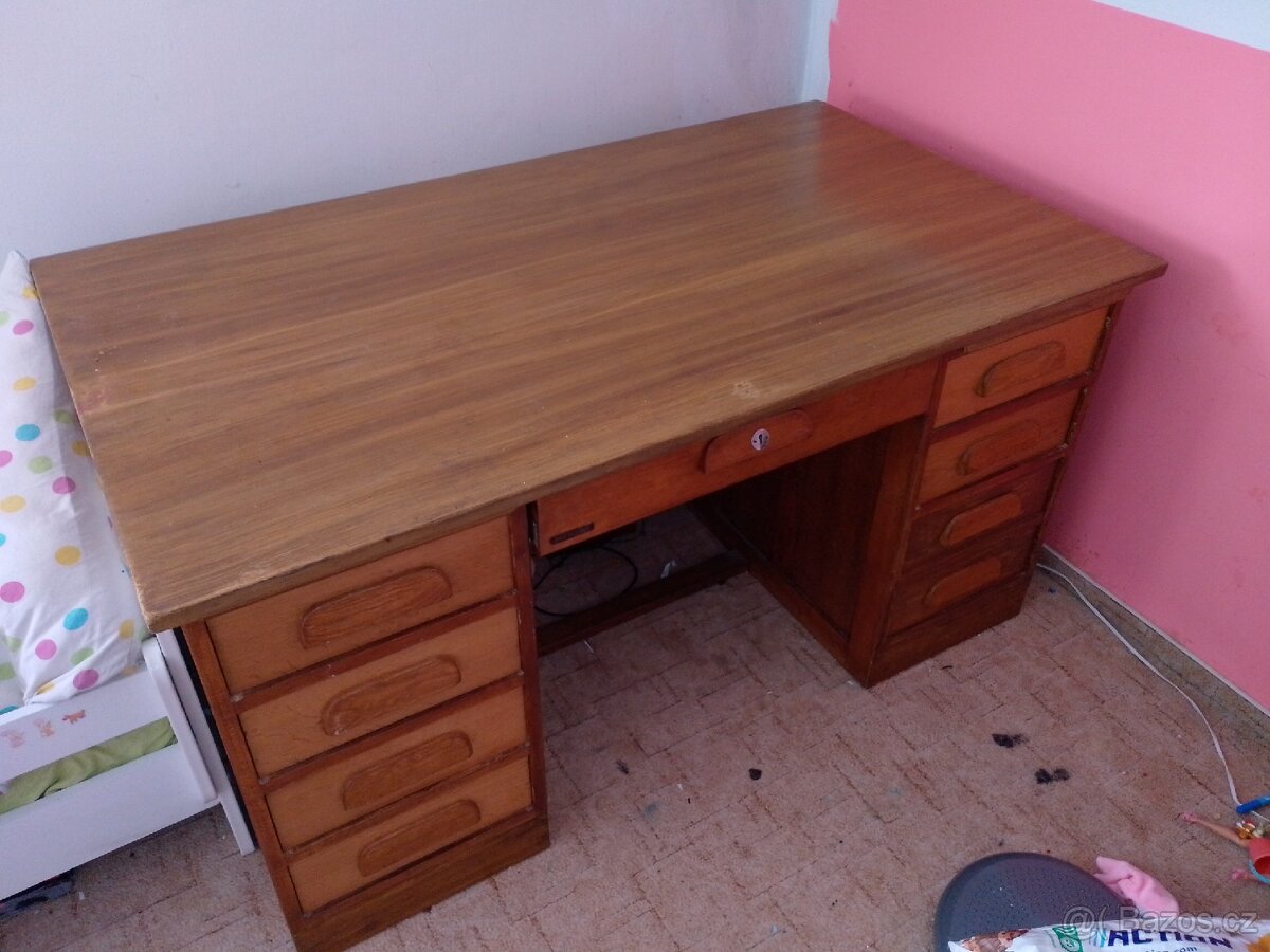 Stůl z masivu Jirasko - 2