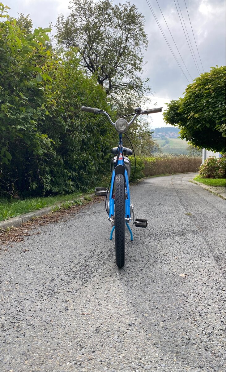 Jawa stadion s11 ,, ušák “ - 2