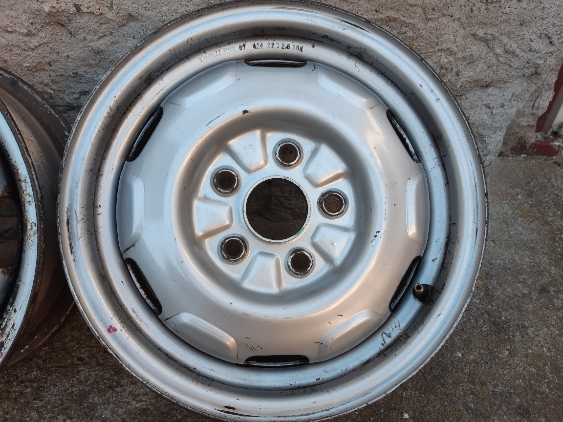 PRODÁM 2ks PLECHOVÝ DISK MAZDA 14x5 1/2 JJ - 2