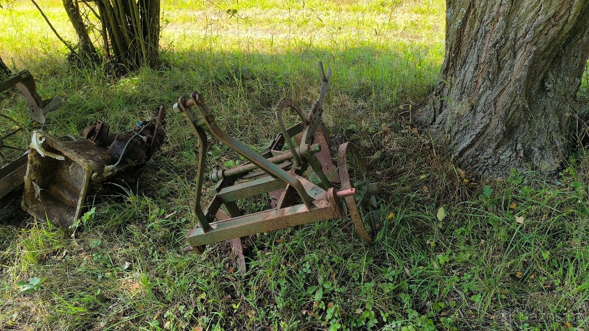 Čert, vyorávač brambor - 2