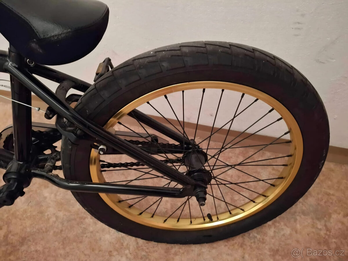 BMX kolo freestyle - 2