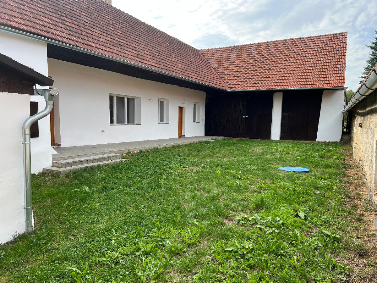 Prodám zrekonstruovanou chalupu 90km od Prahy - 2