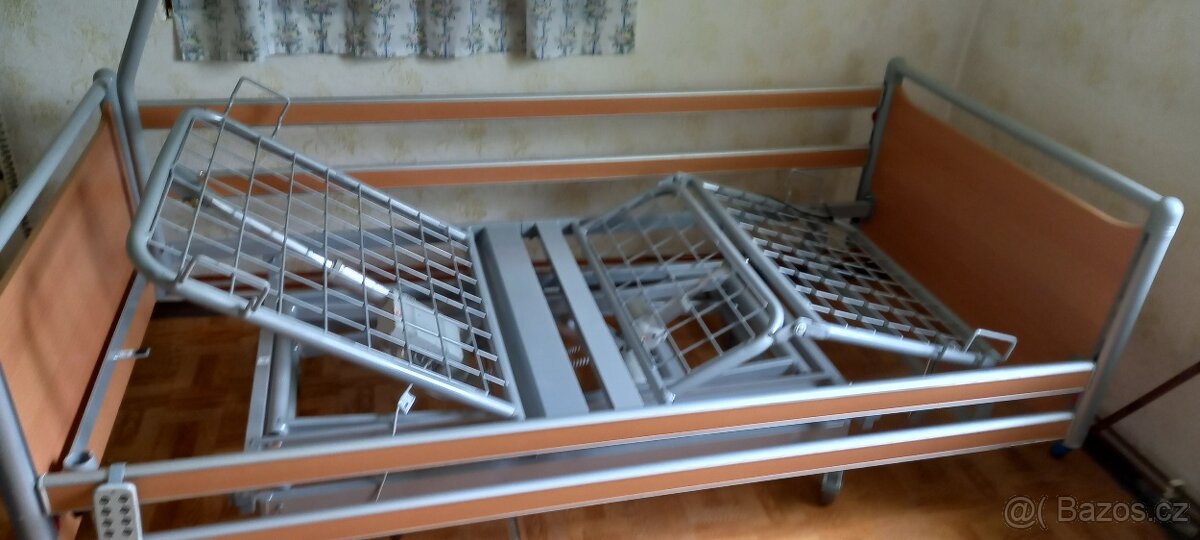 Polohovací elektrická postel - 2