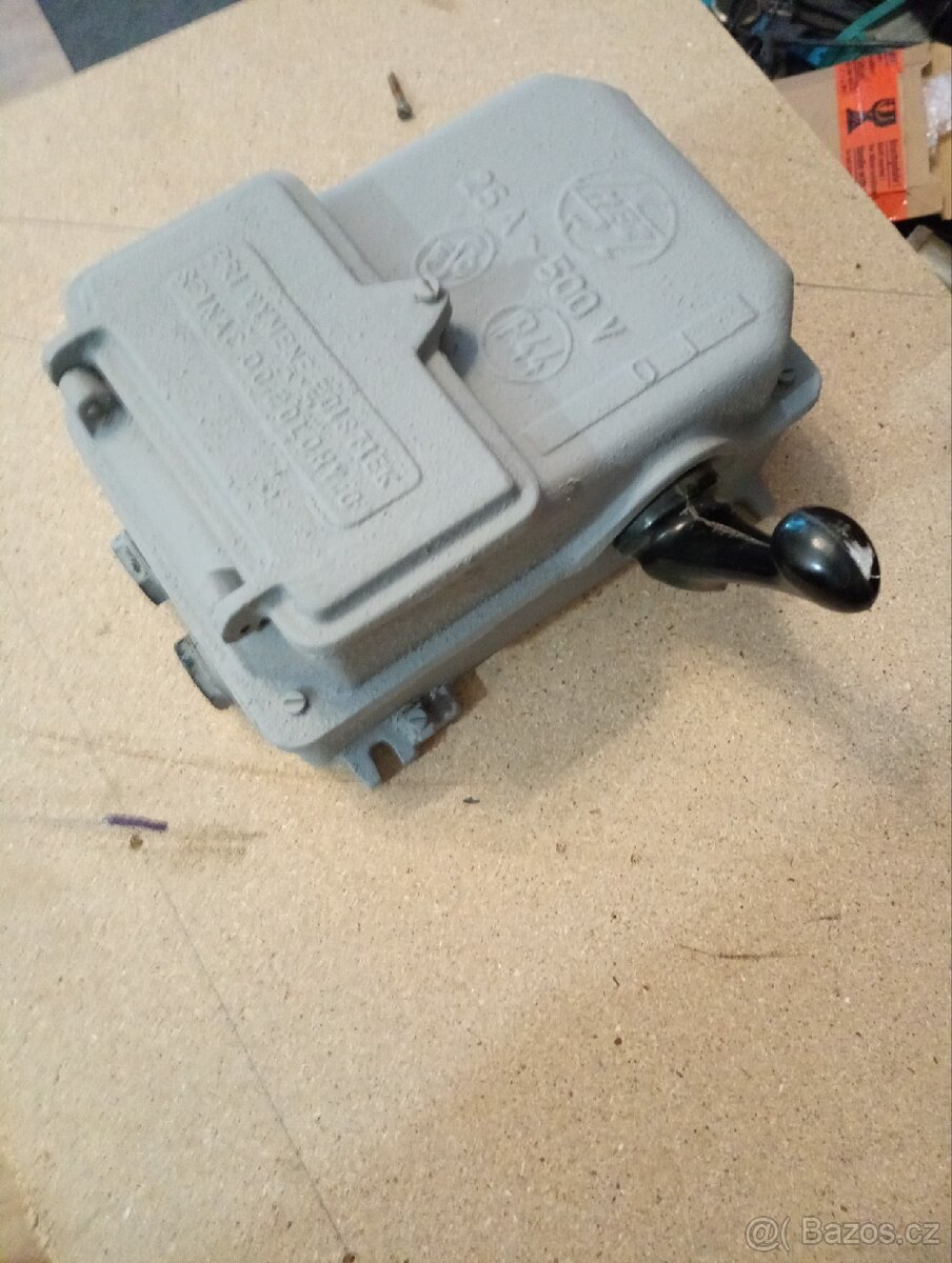 Litinový pákový spínač - 2