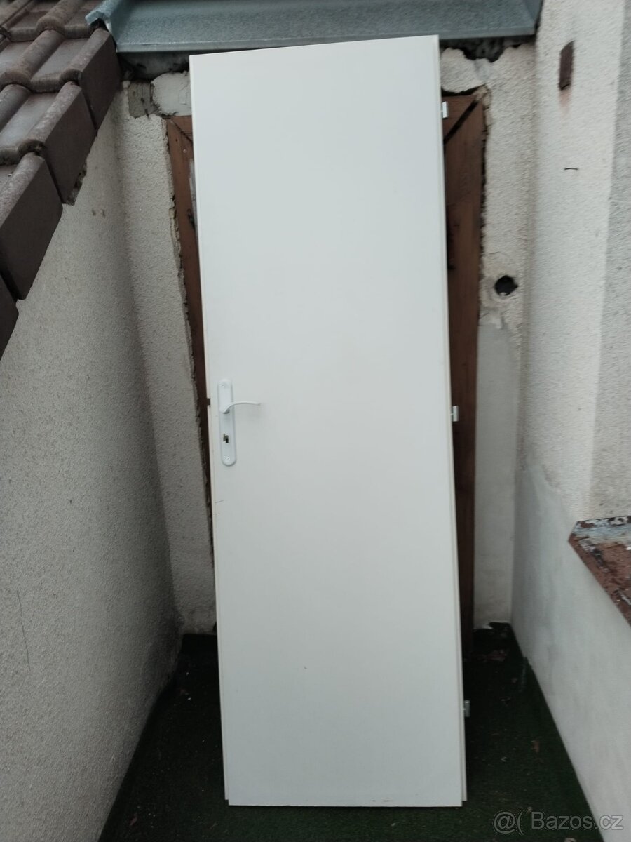 Prodám bílé interiérové dveře - 2