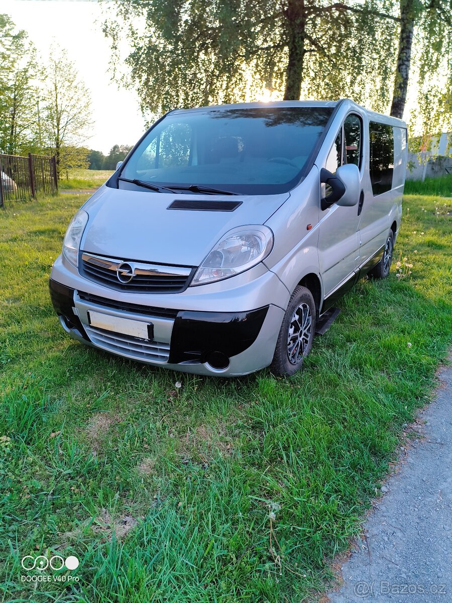 Opel vivaro 2.0 66kw 6mist - 2