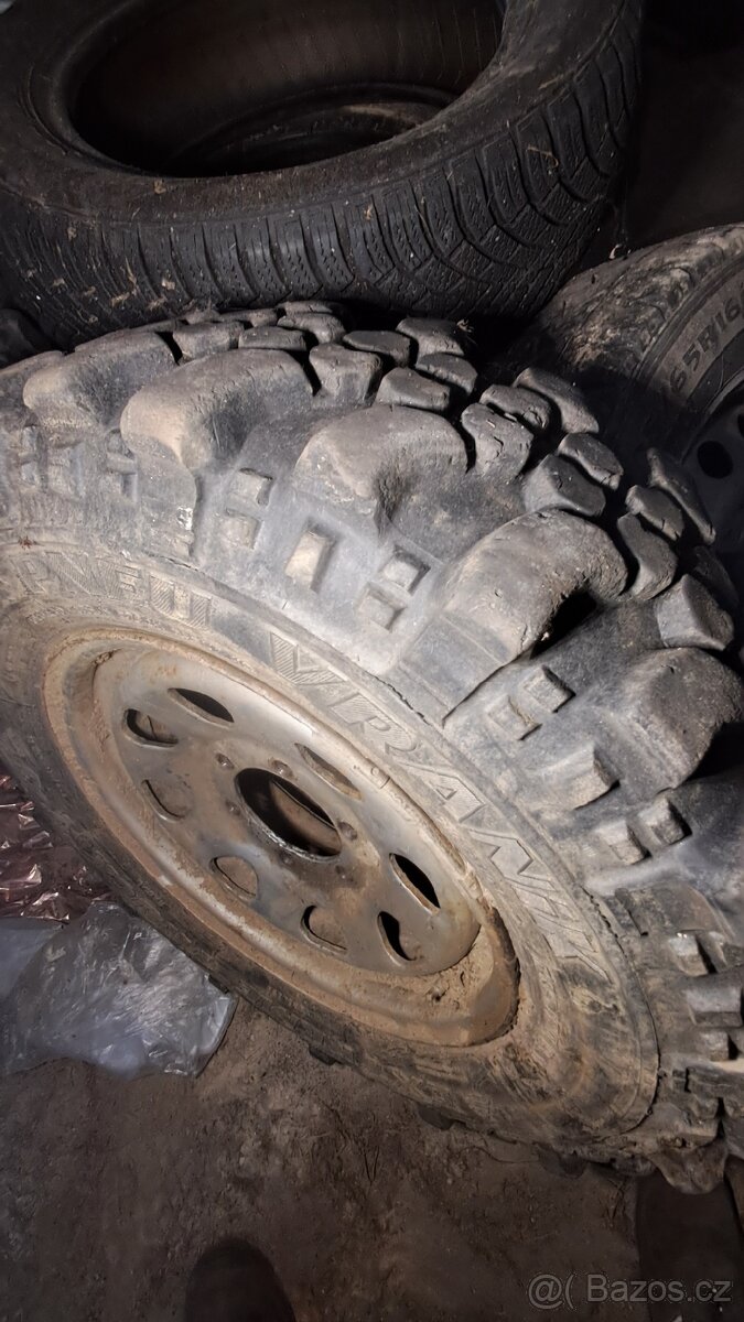 Offroad kola 6x139,7 pneu Vraník T3 - 2