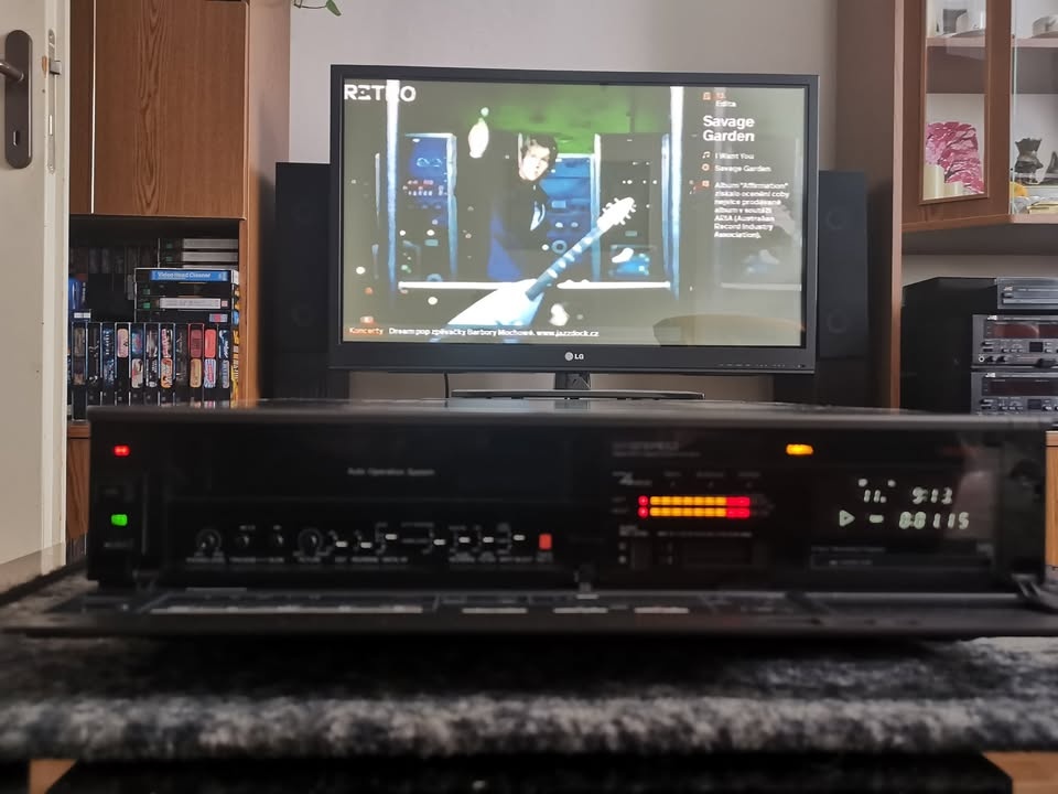 Videorekordér Panasonic NV-D80 - 2