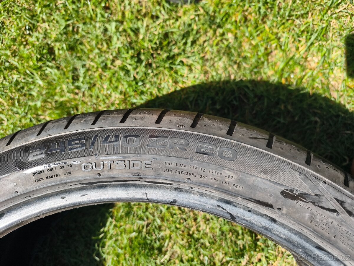 Nokian 245/40r20 - 2