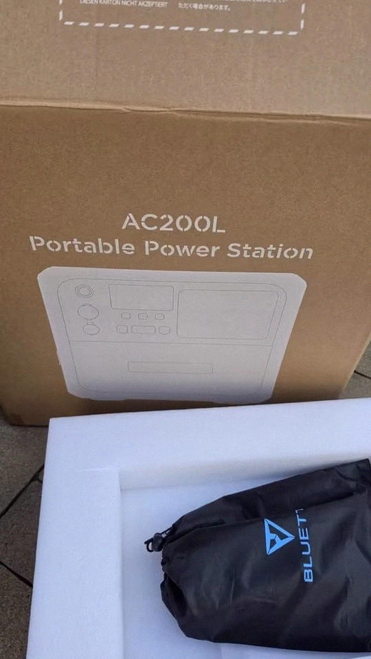 BLUETTI AC200L 2048Wh - 2