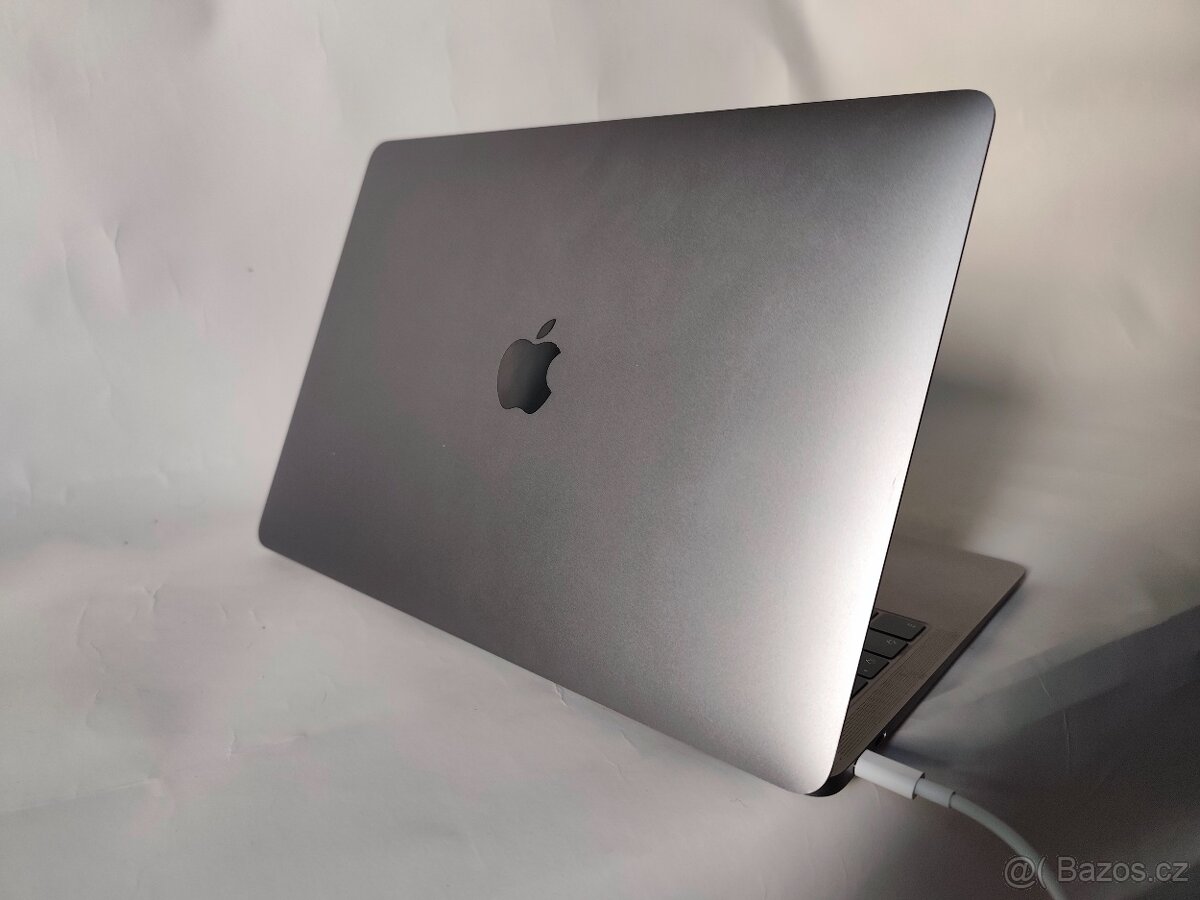 MacBook Air 13” Záruka na rok - 2