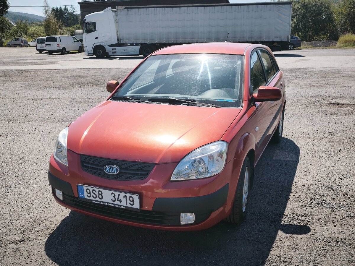 KIA RIO 1.4 - 2