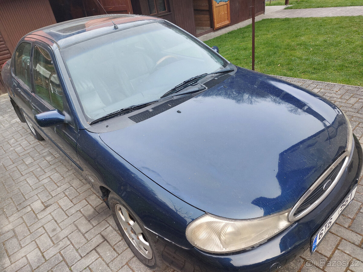 Ford Mondeo 2.5 Ghia MK2 - 2
