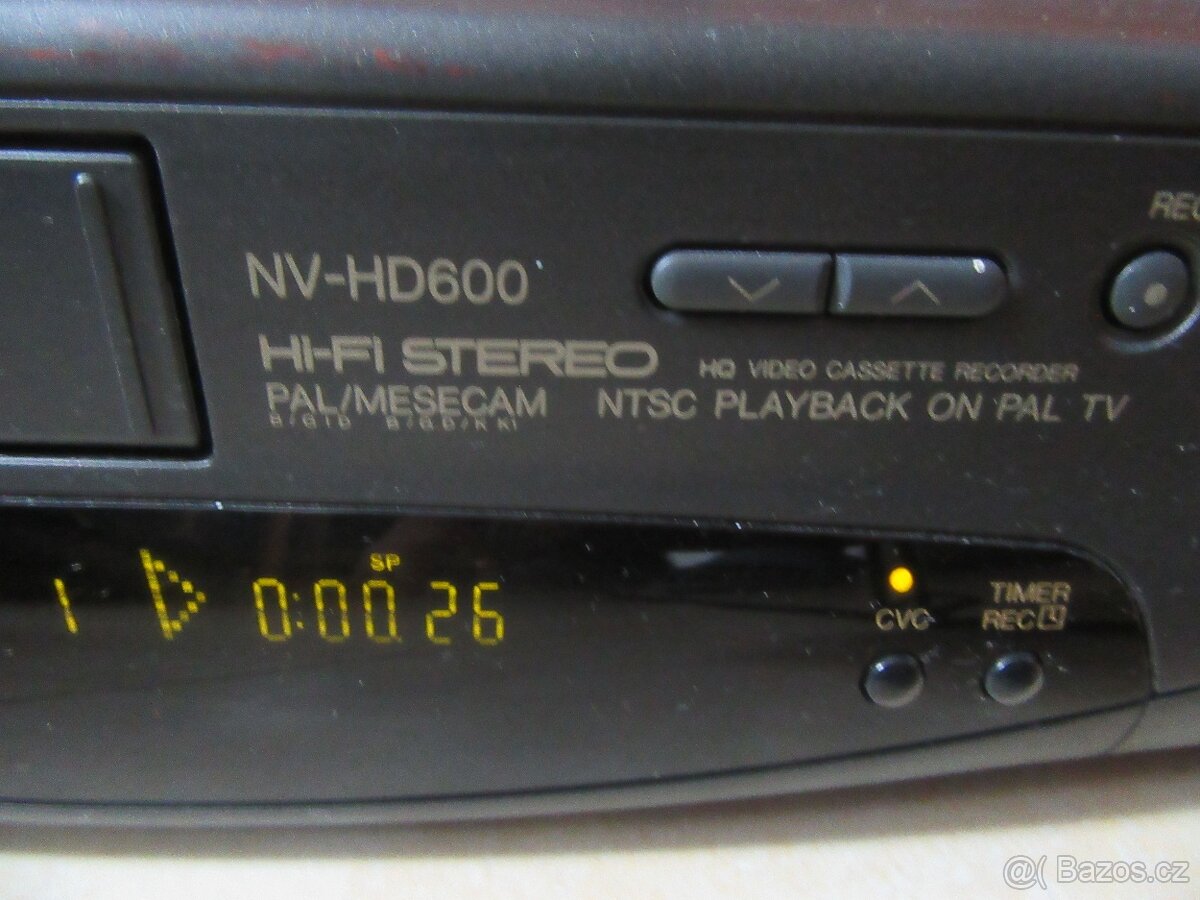 Nabízím video Panasonic NV-HD600. - 2