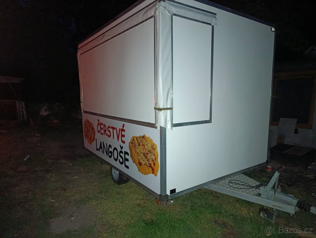 Prodejna/ přívěs / občerstvení - 2