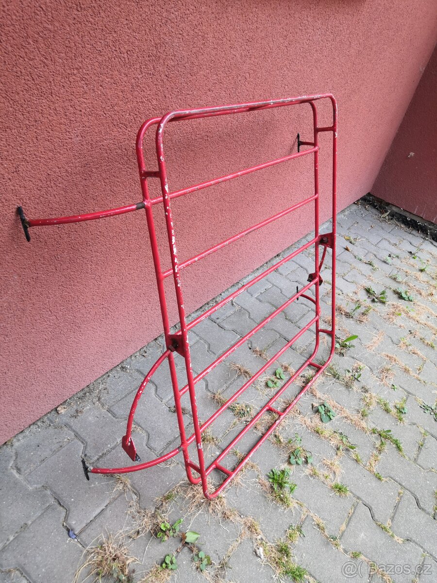 Zahrádka skodac1000mb - 2