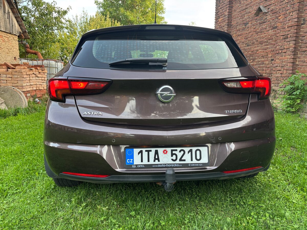 Opel Astra K hatchback 1.4T 92kw - 2
