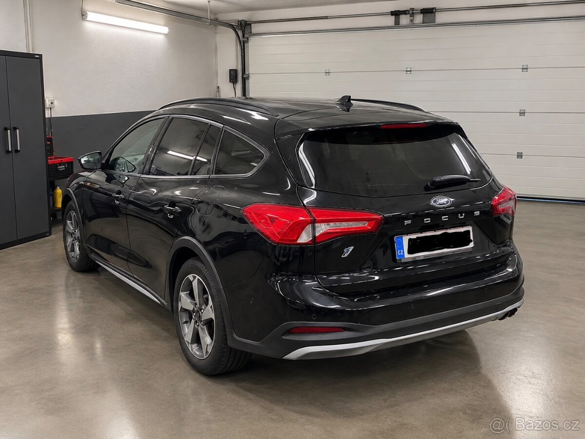 Ford Focus,82000 km,serviska - 2