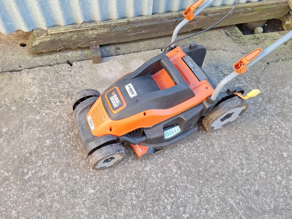 Sekačka Black Decker 1600 w - 2