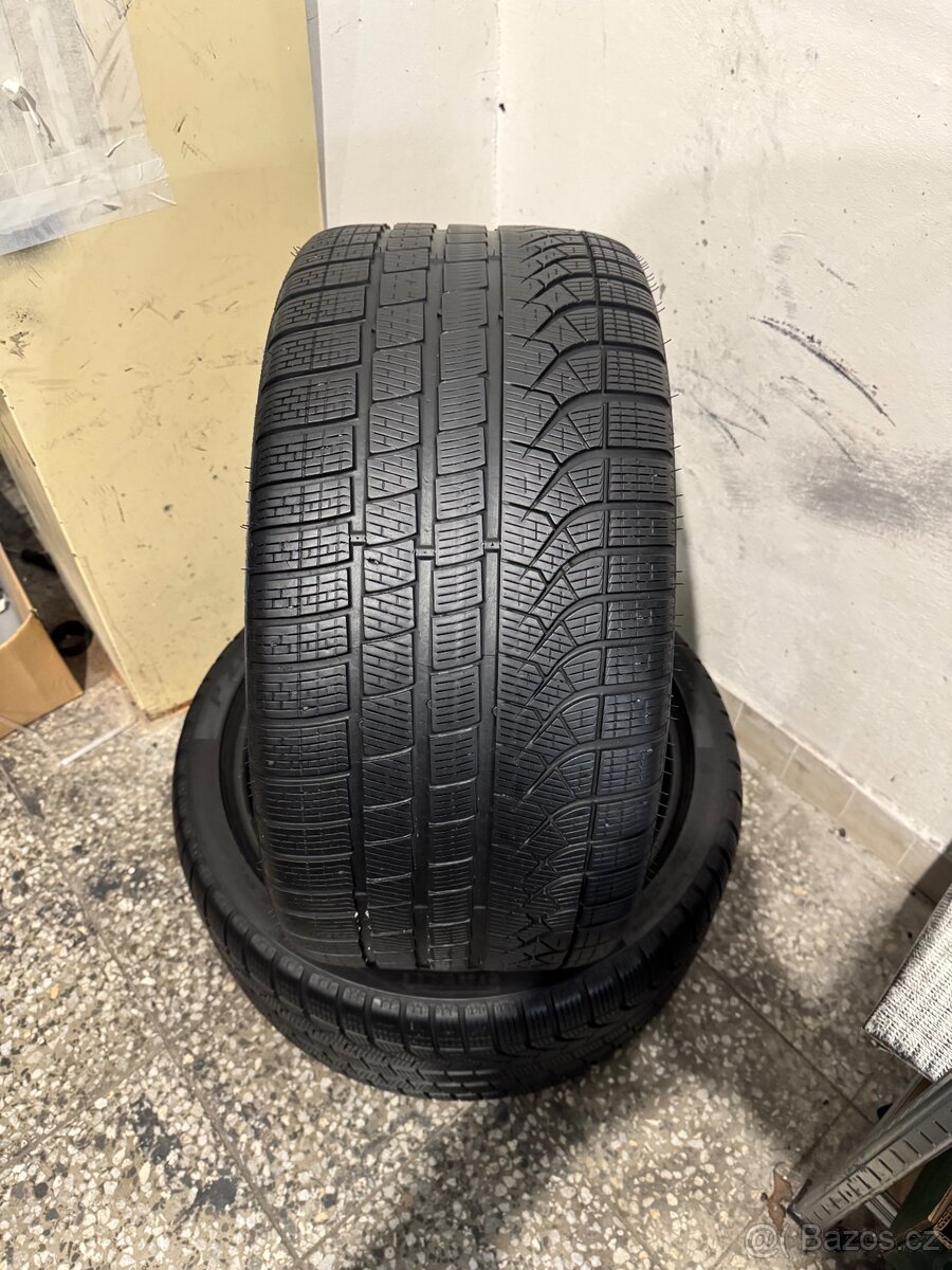 Zimní pneu 285/35/21 Pirelli P Zero Winter - 2