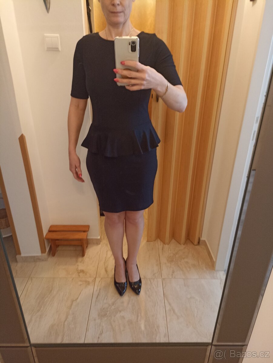 Šaty pouzdrové zn. MOE NOVÉ VEL. S - 2