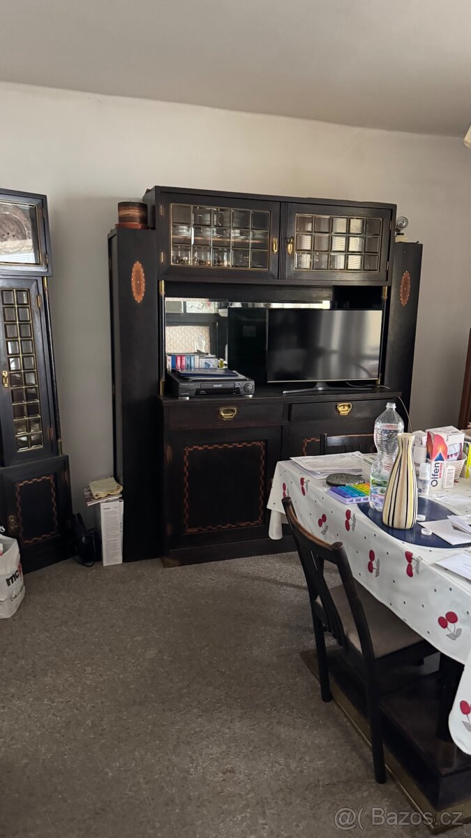 Nádherný nábytek z první republiky - 2