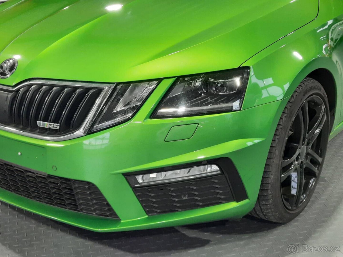 Škoda Octavia Combi 2.0 TDI RS - 2
