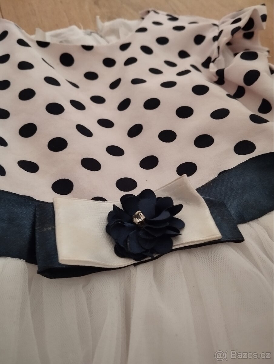 Detske saty vel.104 spolecenske - 2