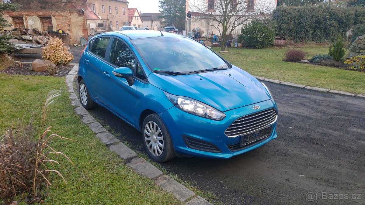 Prodám Ford Fiesta 1,25i,r.v.2014 - 2