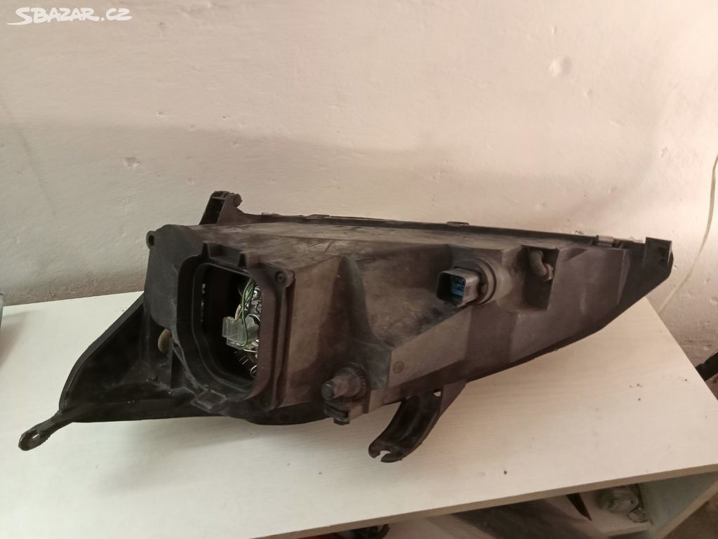 Ford Focus combi - přední pravé 1M51 13005 - 2