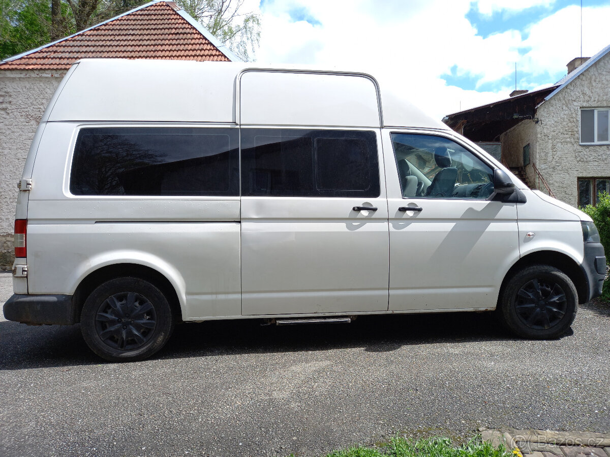 Obytná dodávka VW Transporter - 2