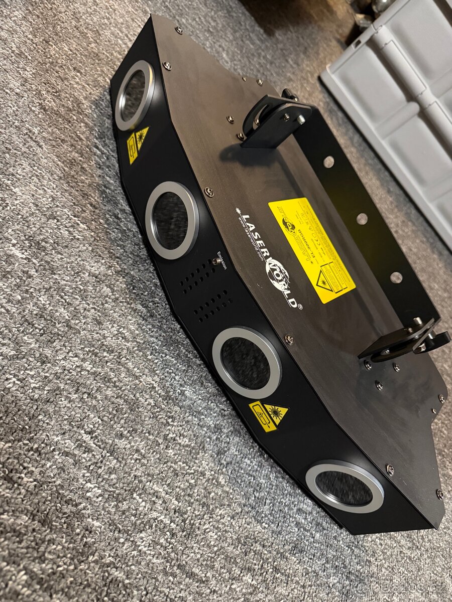 Laserworld EL-900RGB Showlaser - 2