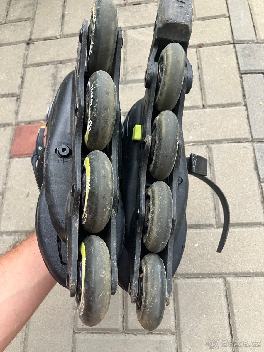 Kolečkové brusle crivit vel. 29-33 - 2