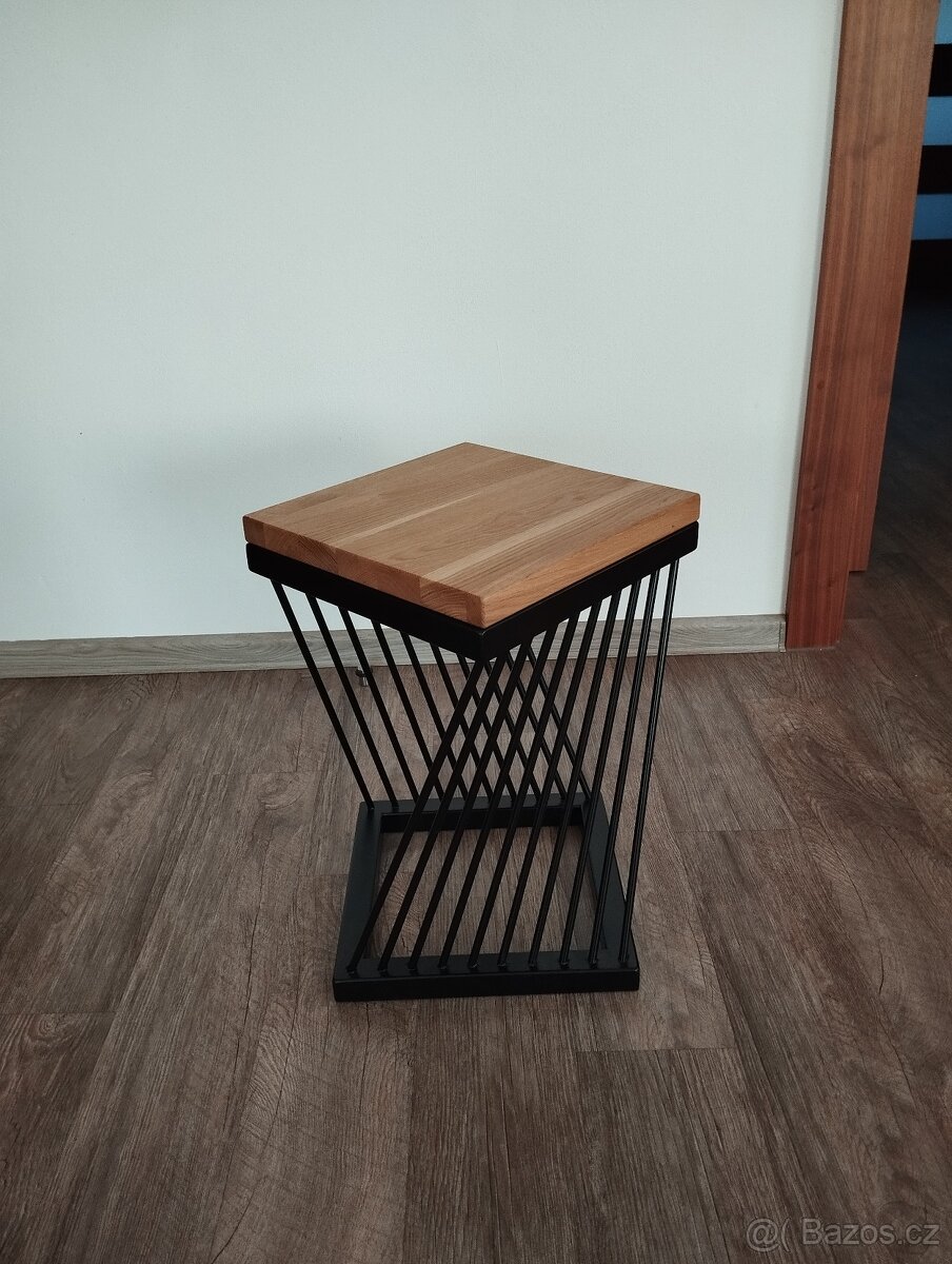 dekorační stolek - 2