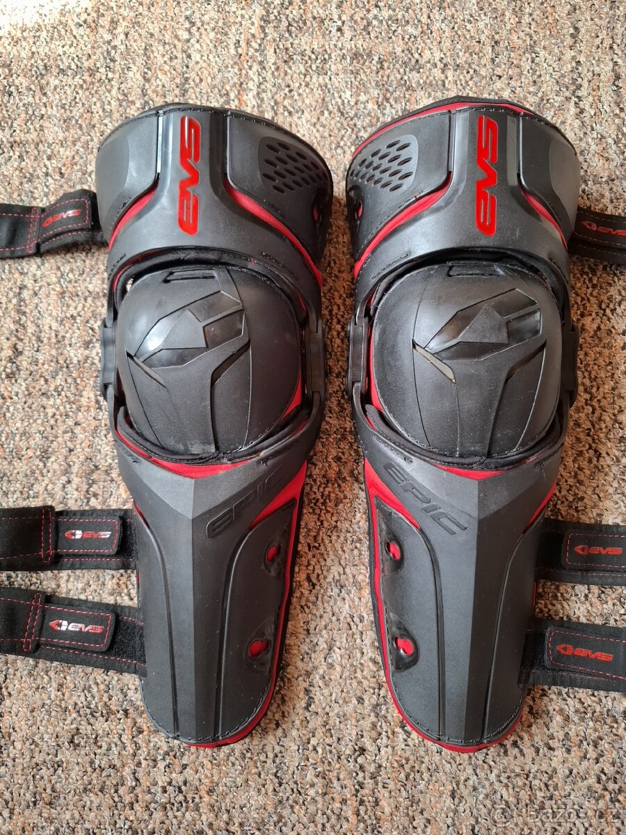 Kolenní chrániče EVS epic - 2