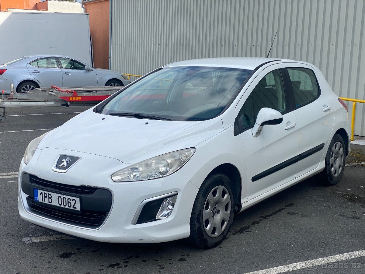 Peugeot 308 1.4i 72 kw - 2