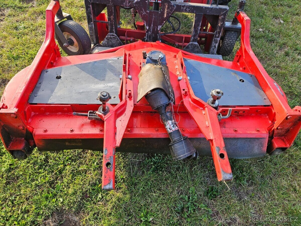 čelní sekačka Wiedemann RMR 180 - 2