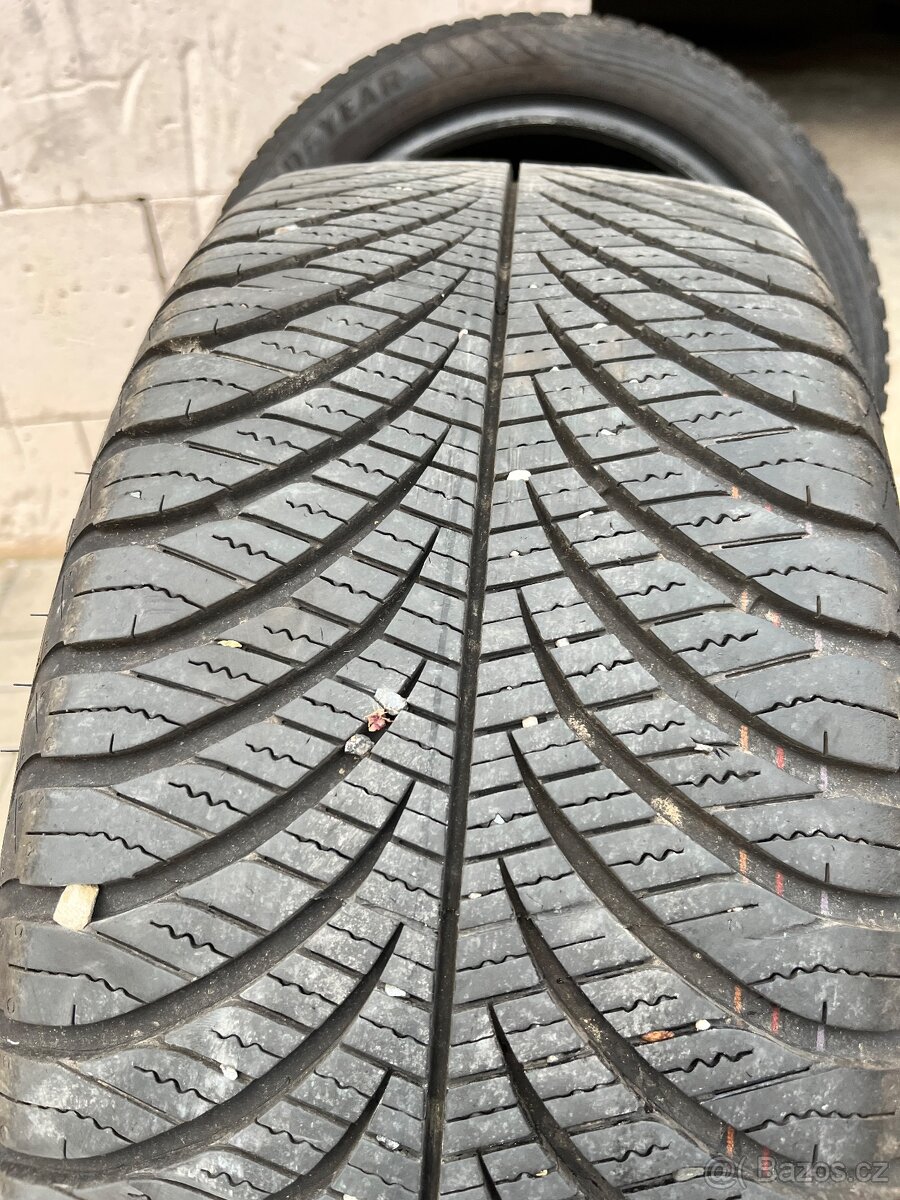 Good year 215/50 17 95V - 2