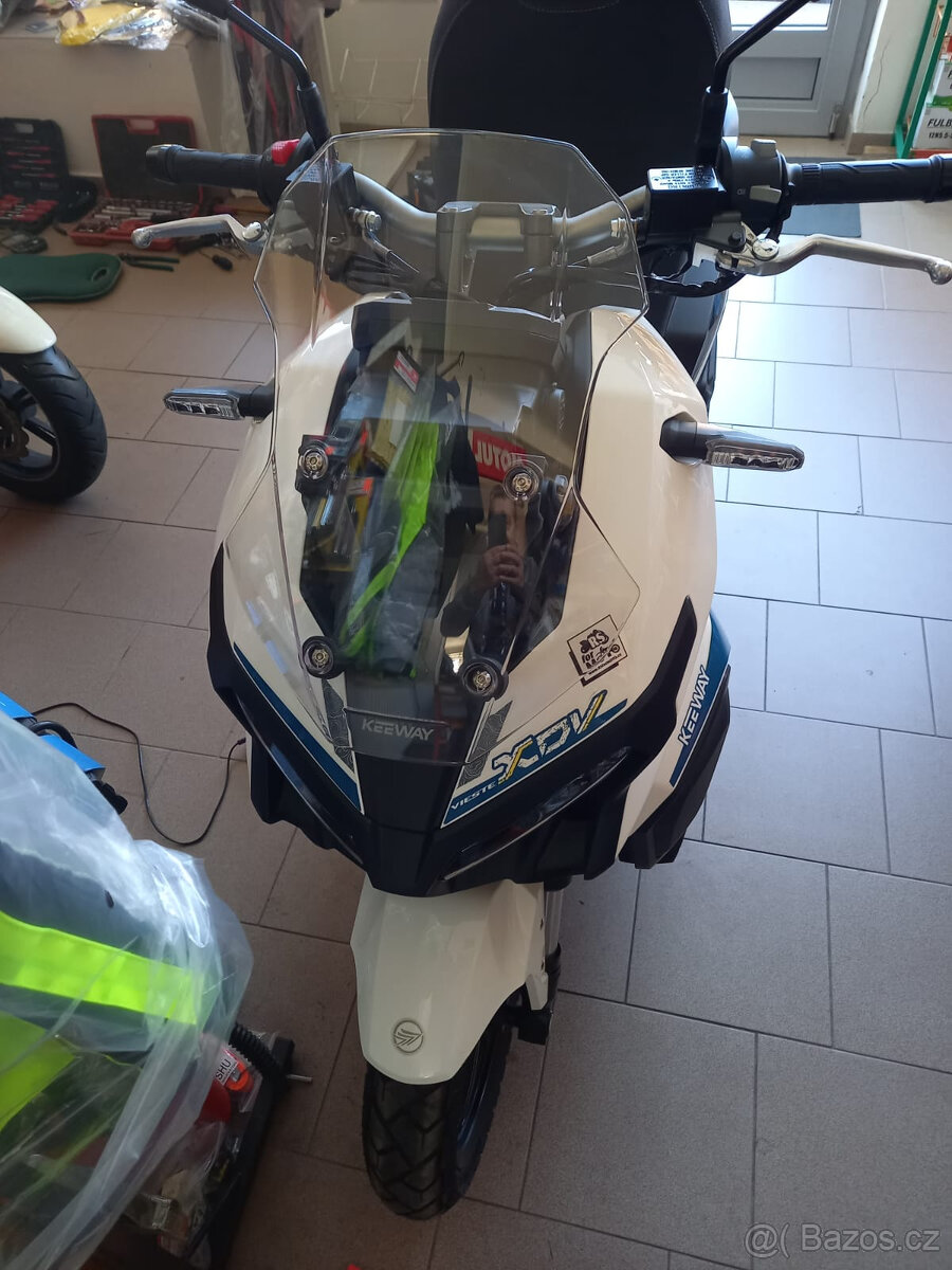 Keeway Vieste XVD 300 - 2