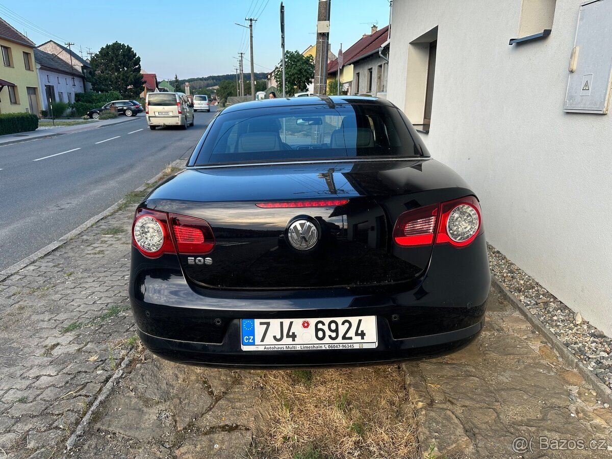 Volkswagen Eos - 2