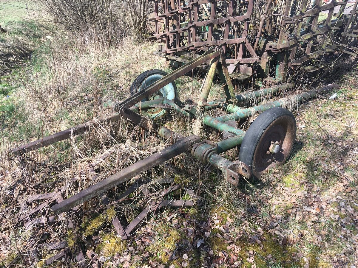 Podvozek hřebových bran - 2