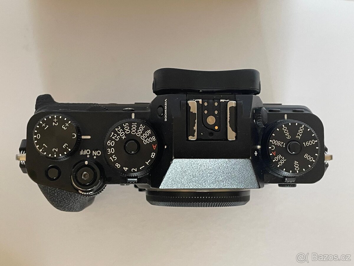 Fujifilm X-T4 (černý) - 2