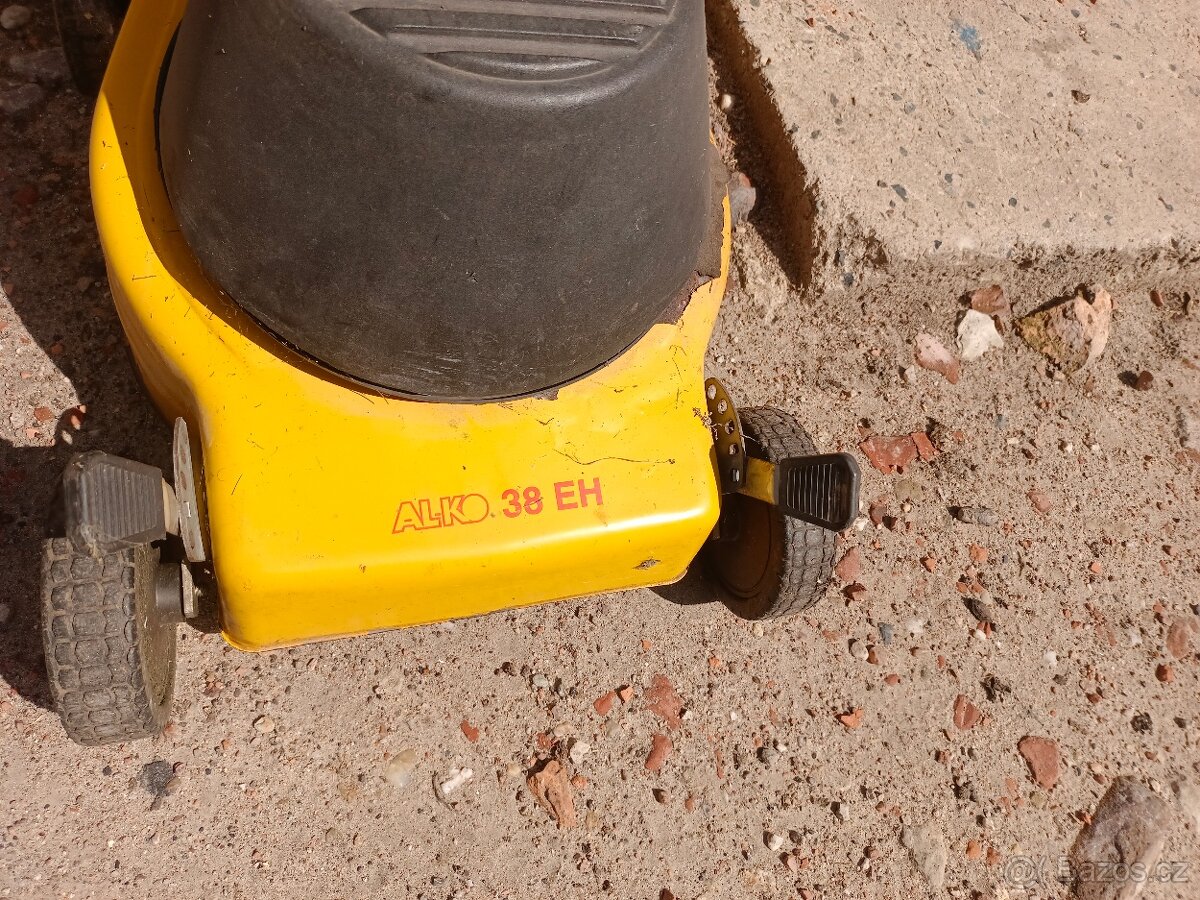 Prodám elektrickou sedačku 38cm - 2