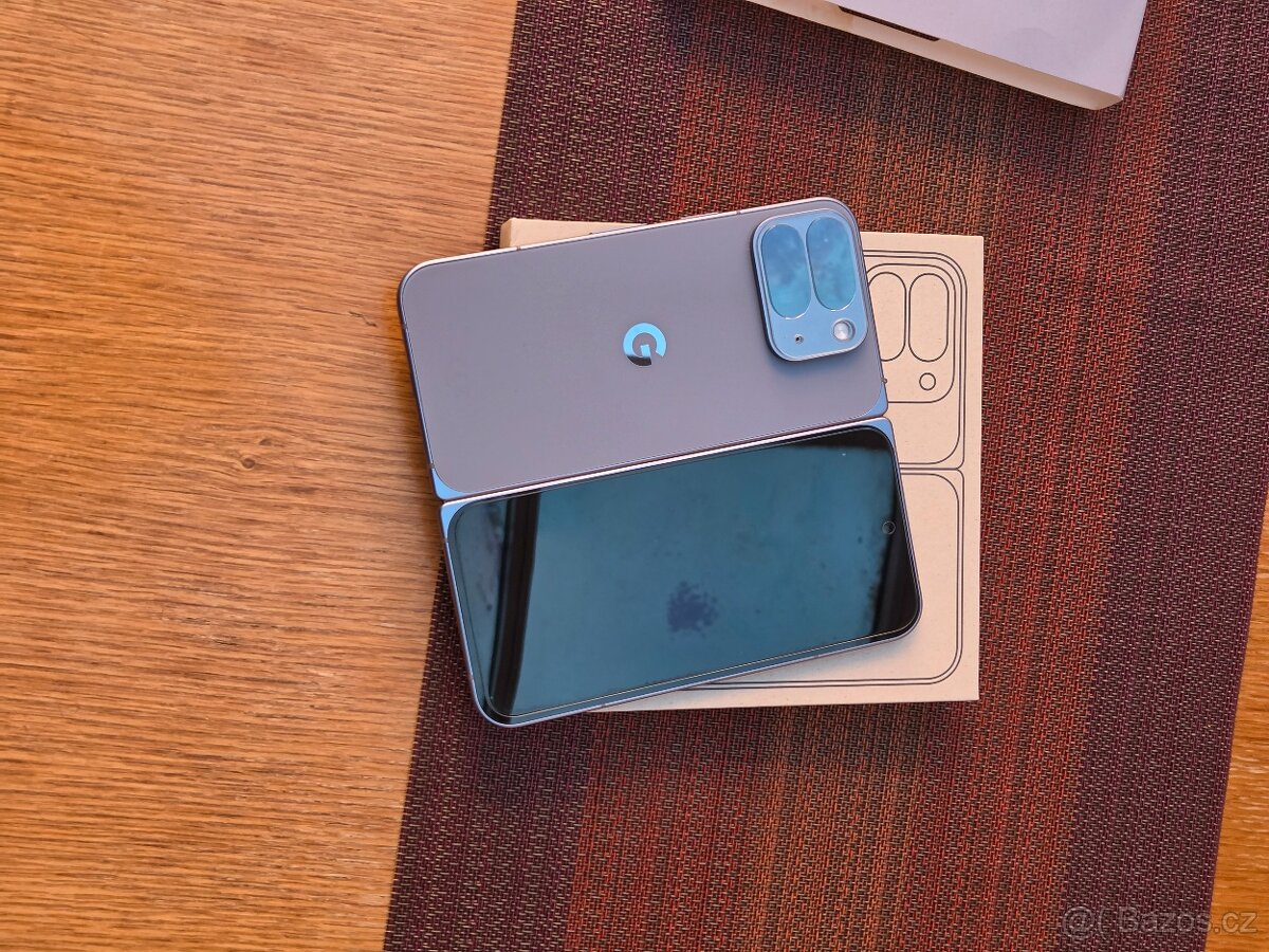 Google Pixel 10 Pro Fold 256GB, MOONSTONE - 2