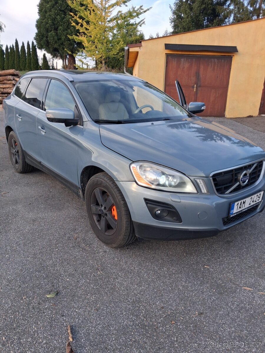 Prodám Volvo XC60 D5 AWD - 2
