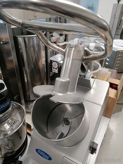 Kráječ zeleniny Maxima VC 750 - 2